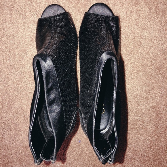 Black sparkly heeled booties - Picture 5 of 7